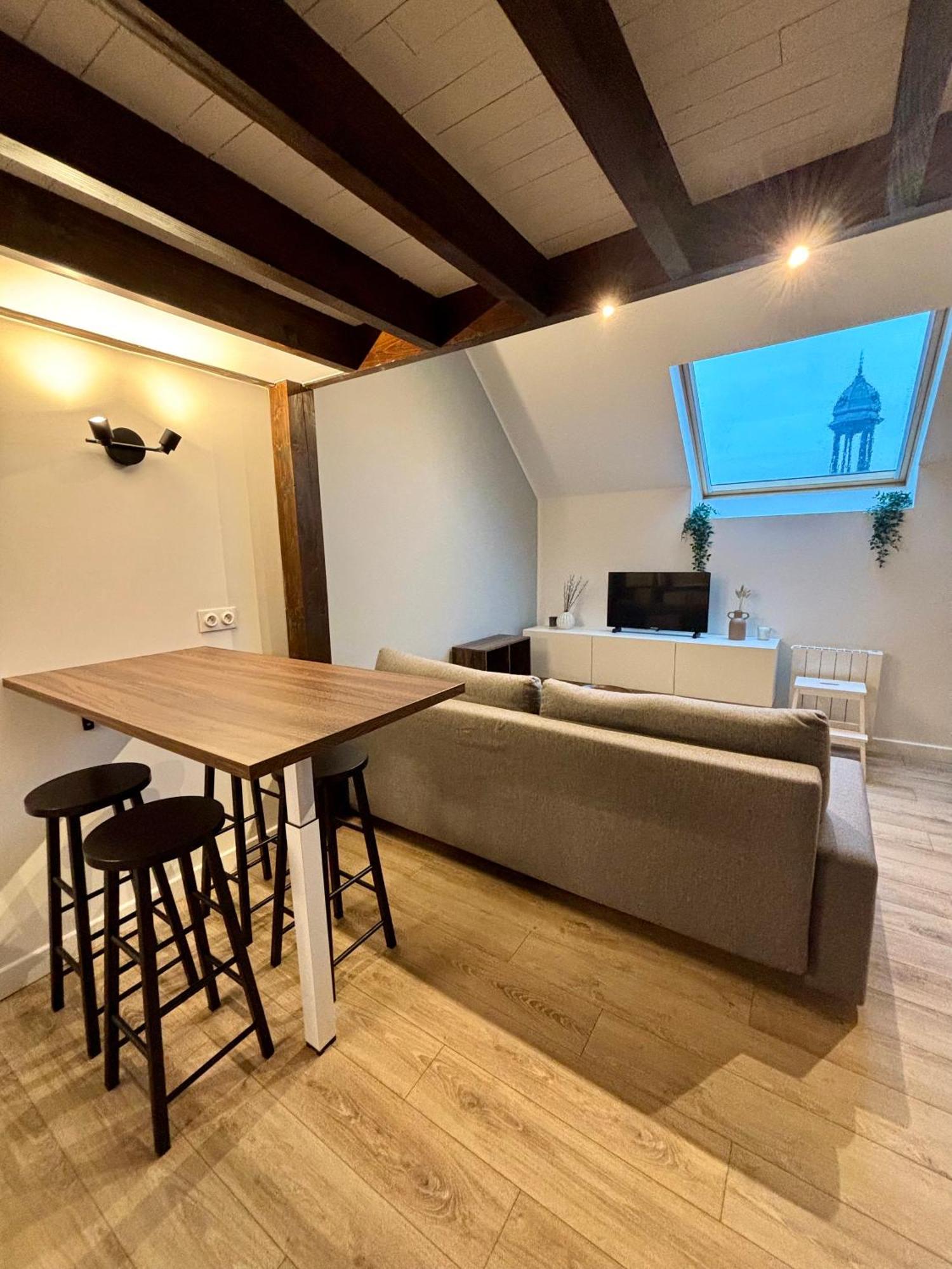 Le Petit Jardin, Proche Gare, Hyper Centre Apartment Cambrai Bagian luar foto