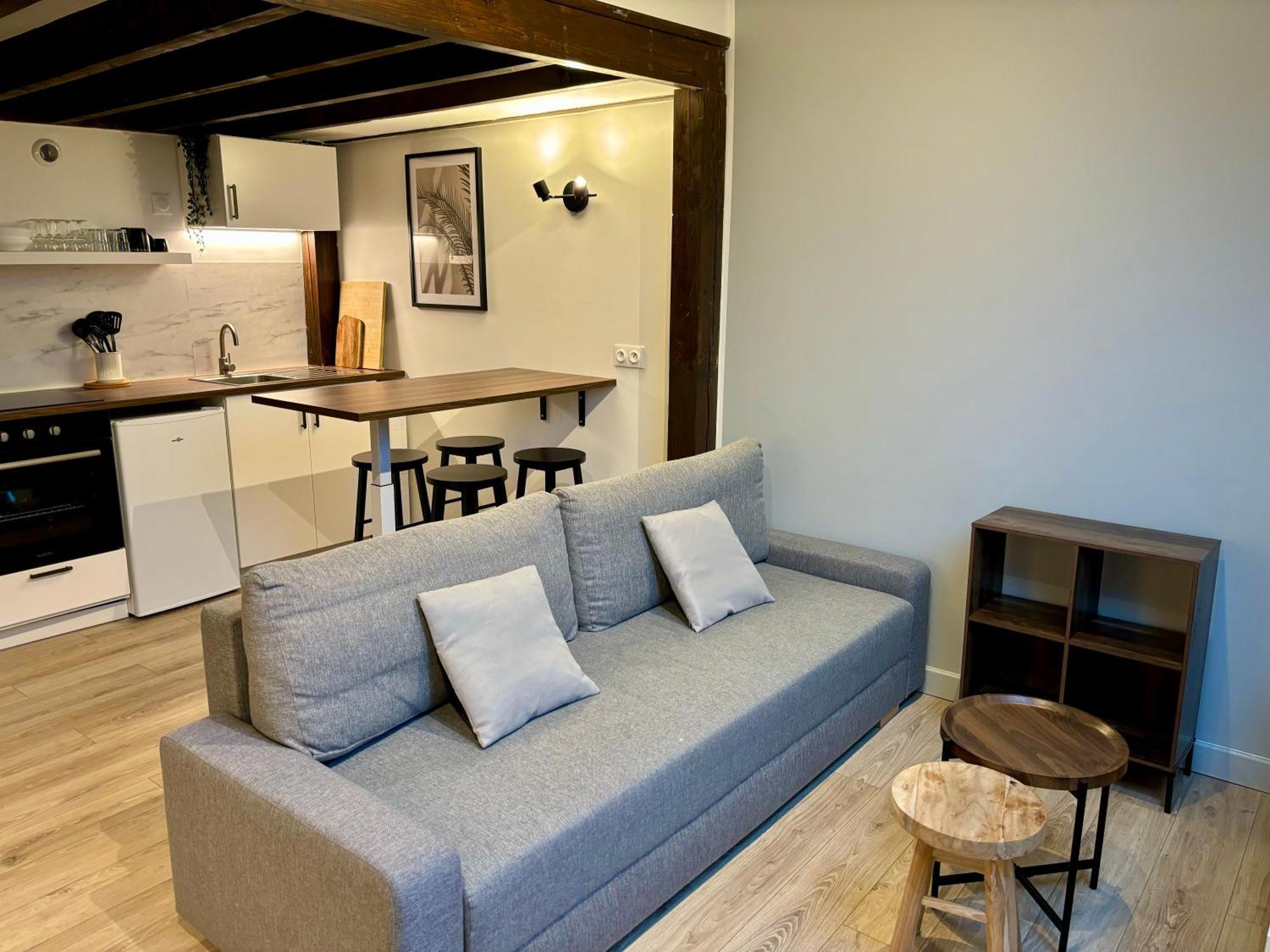 Le Petit Jardin, Proche Gare, Hyper Centre Apartment Cambrai Bagian luar foto